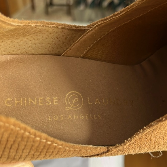 Chinese Laundry clay colored slip-on, heeled booties. Size 7. - Picture 3 of 7
